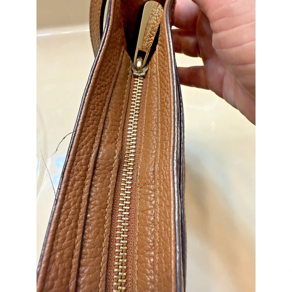Michael KORS Tan Leather Crossbody Purse Signature Gold Buckle